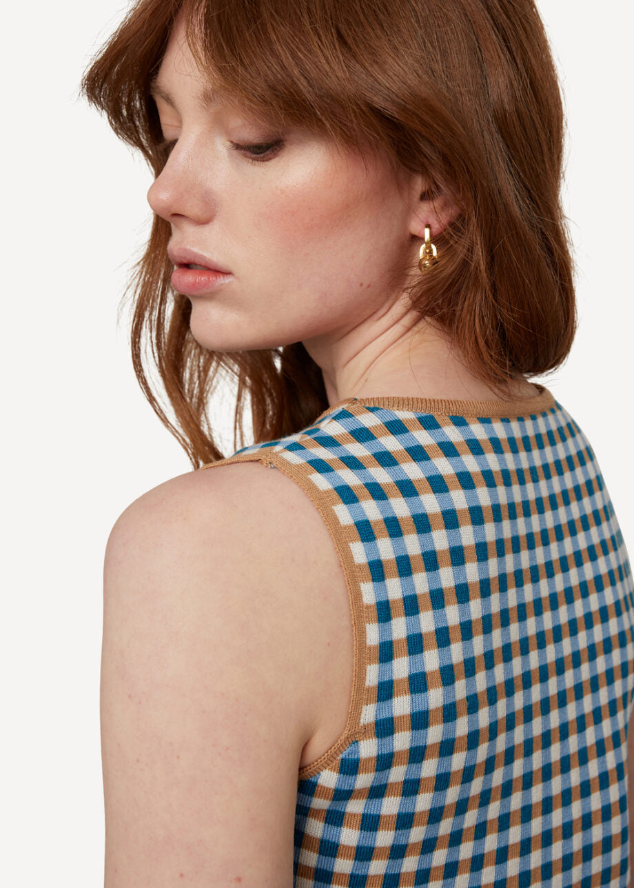 Oleana - Gingham Graph top - Light brown